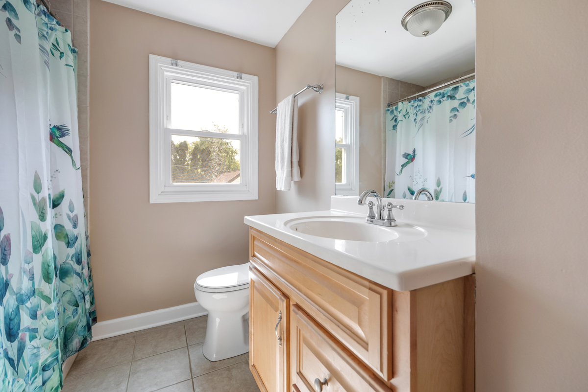 33 Woodbine Drive Property Photo 14