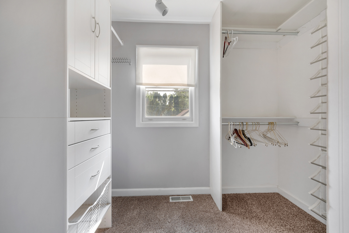 33 Woodbine Drive Property Photo 15