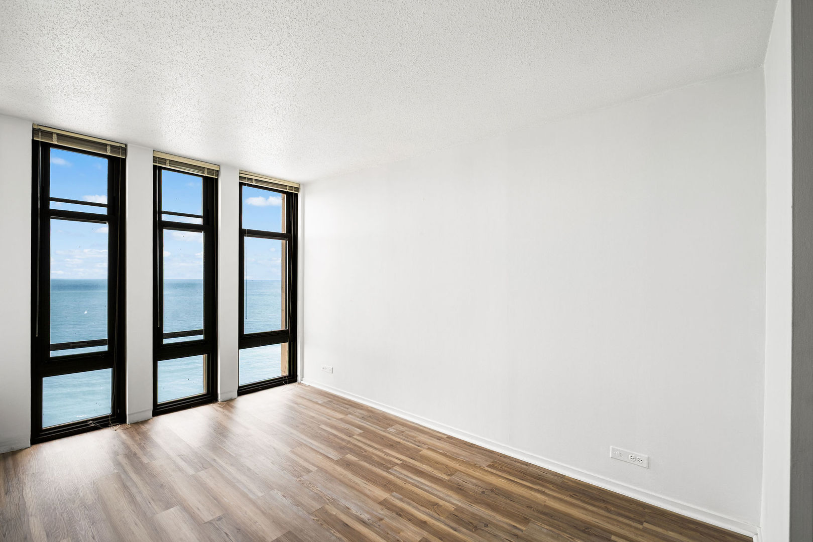 6700 S South Shore Drive 24k Property Photo 5