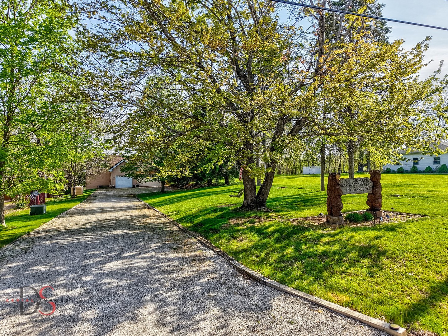 1419 Shoreline Drive Property Photo 3