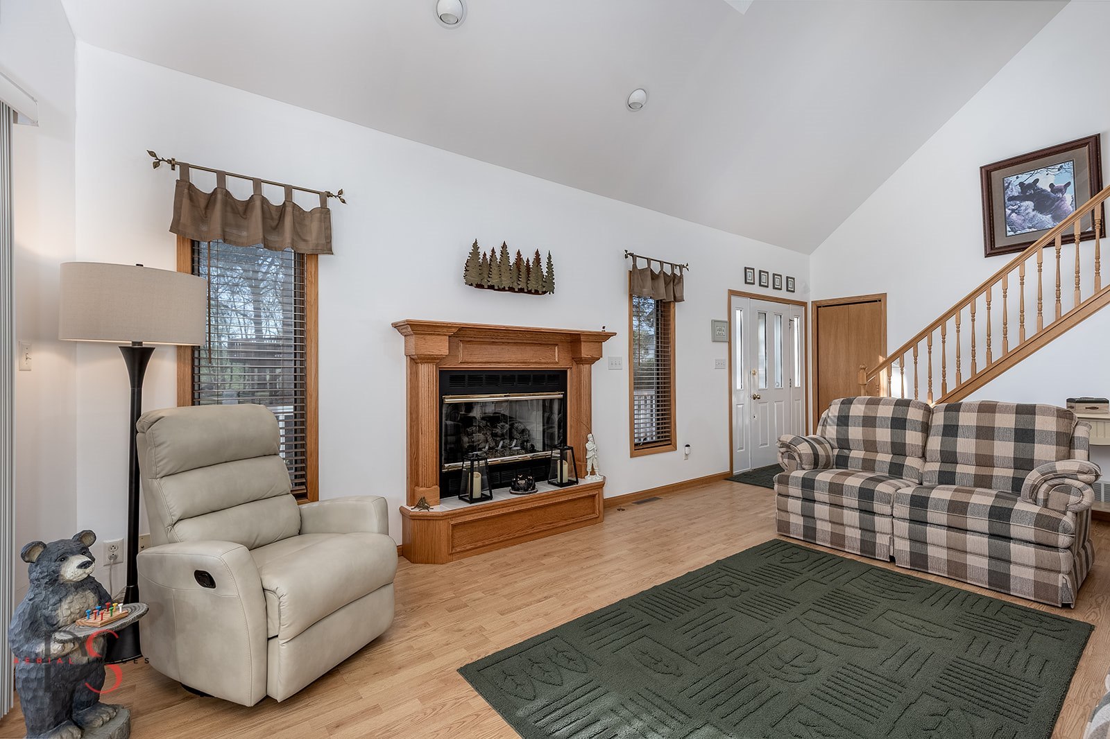 1419 Shoreline Drive Property Photo 6