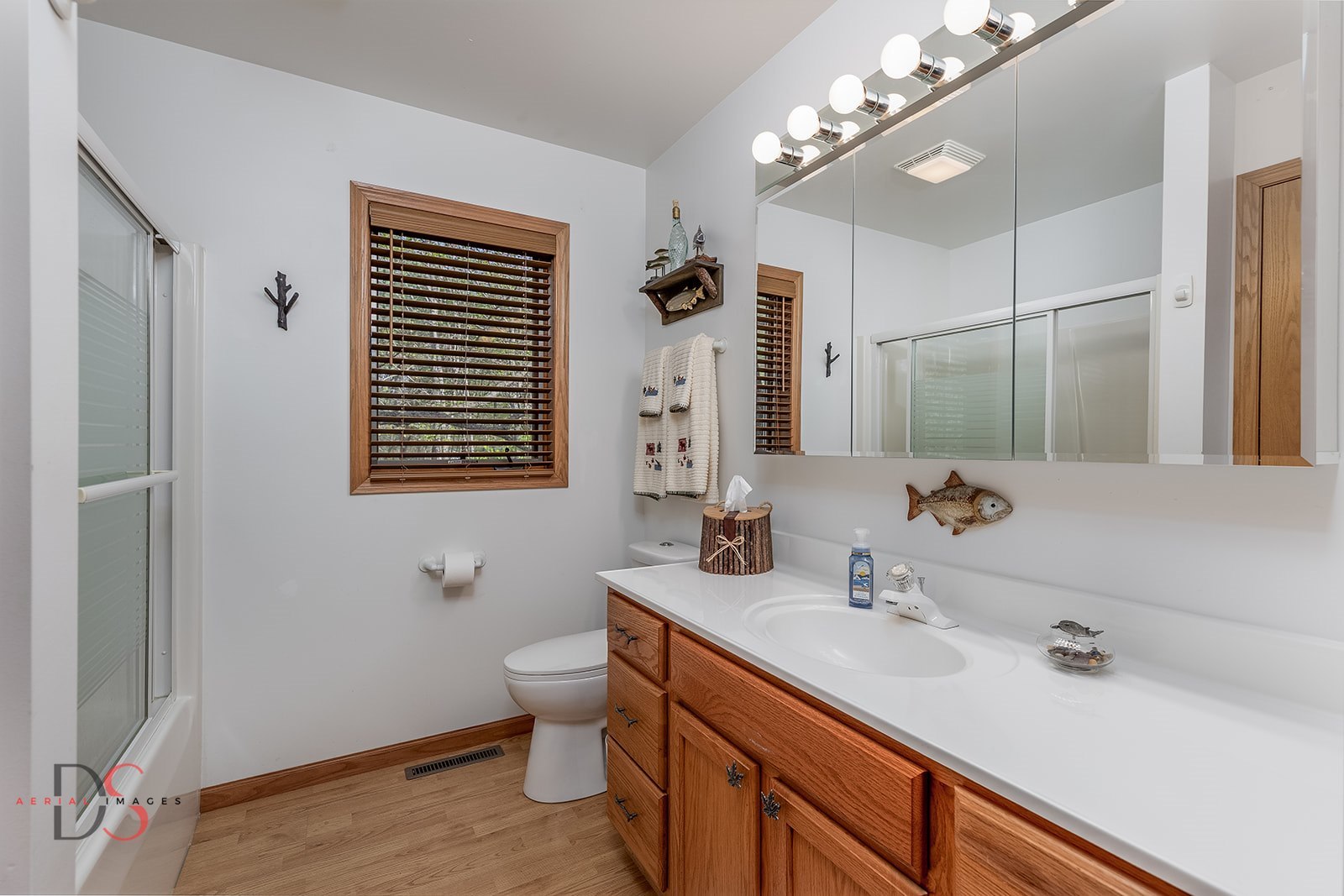 1419 Shoreline Drive Property Photo 13