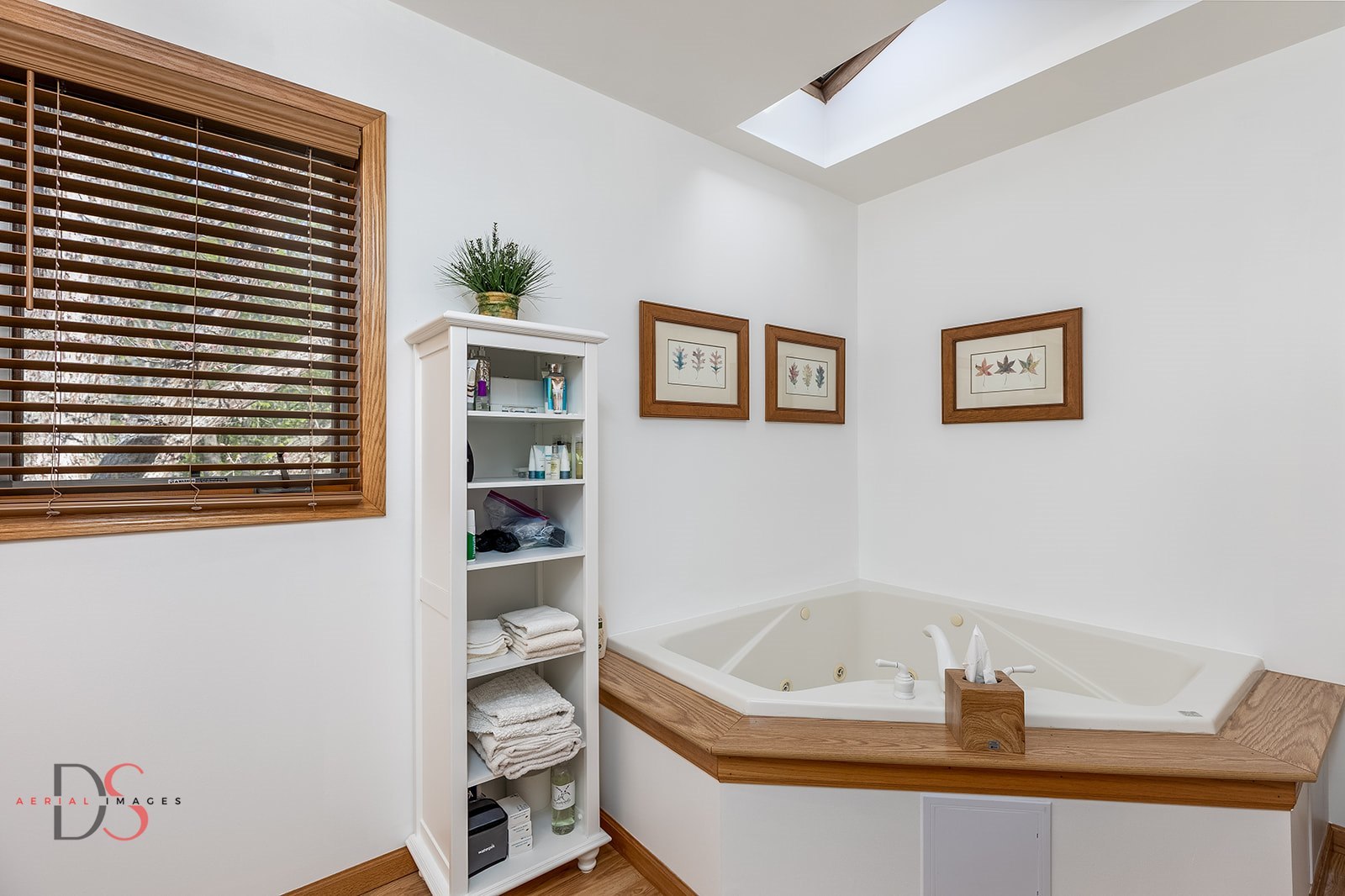 1419 Shoreline Drive Property Photo 17