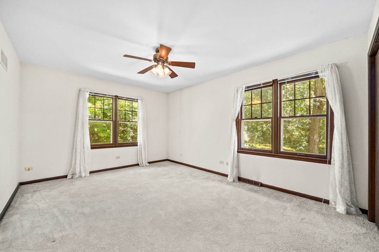 43w975 Nottingham Drive Property Photo 32