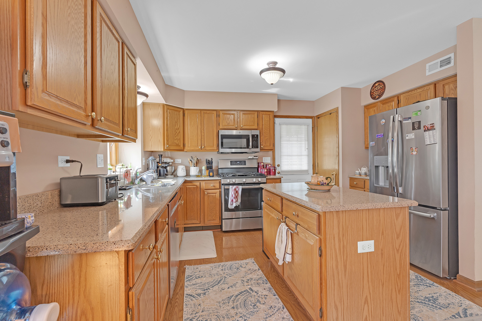 265 Biscayne Street Property Photo 8