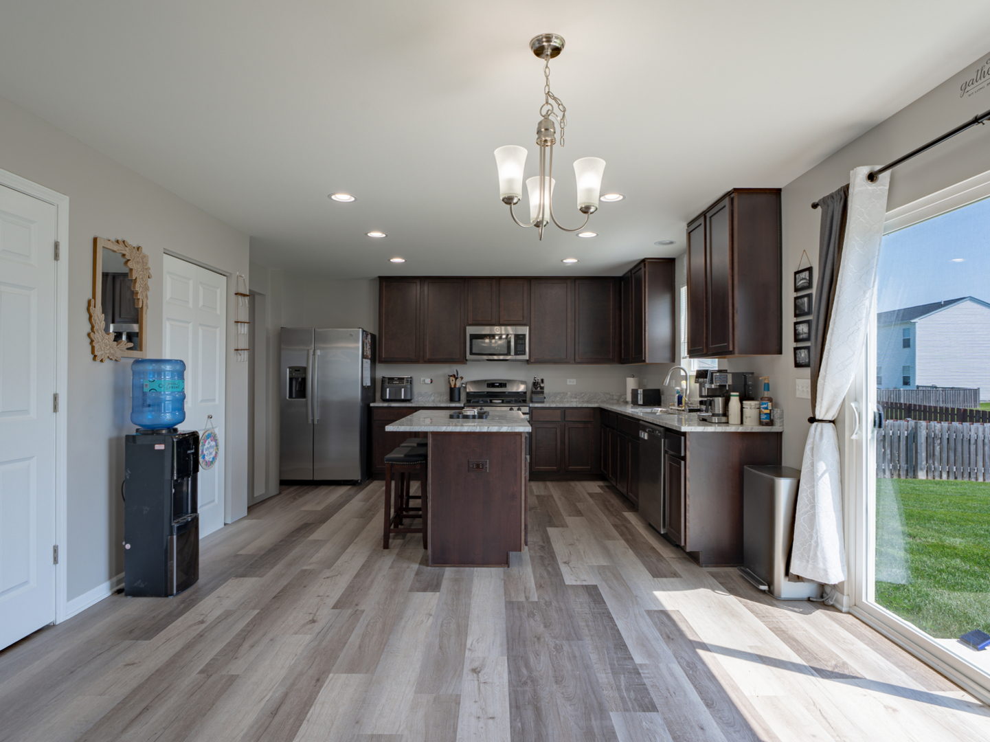 1004 Daniel Street Property Photo 6
