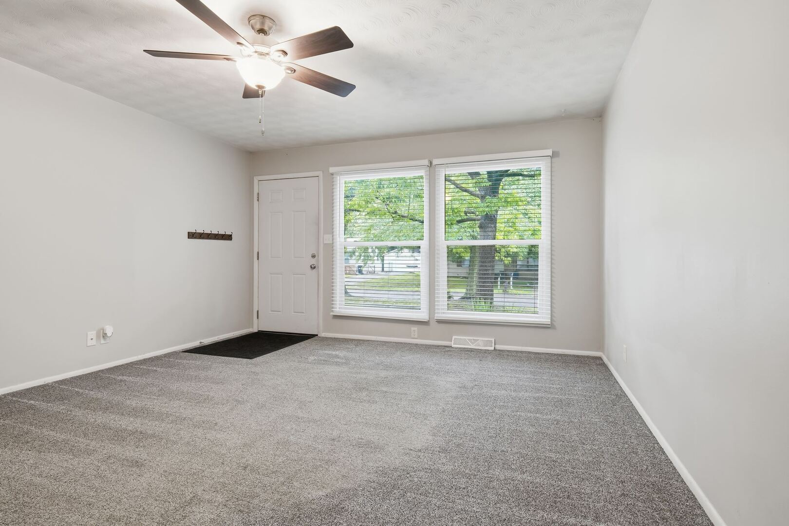 1215 Rutledge Road Property Photo 4