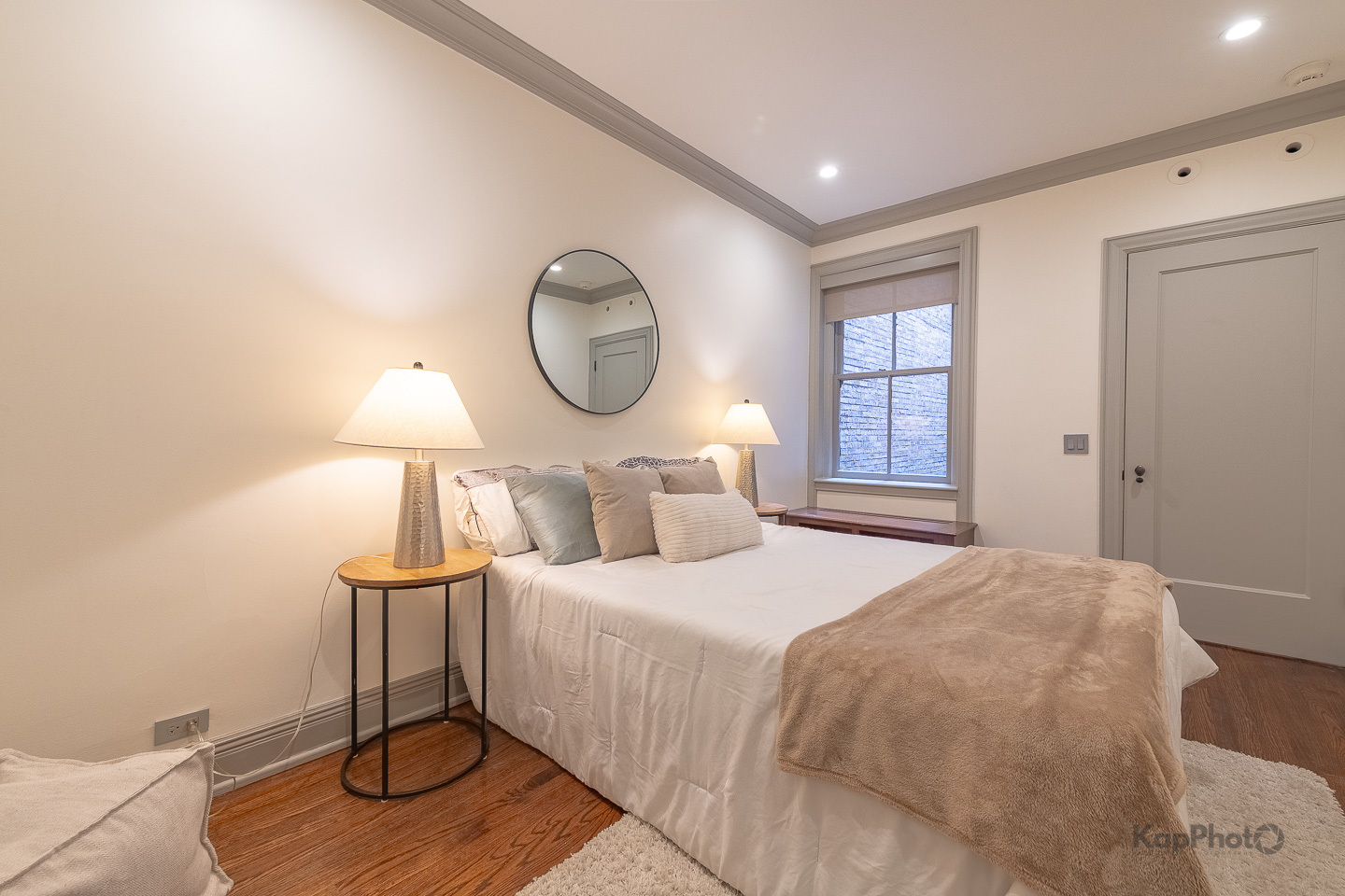 24 E Scott Street 2 Property Photo 18