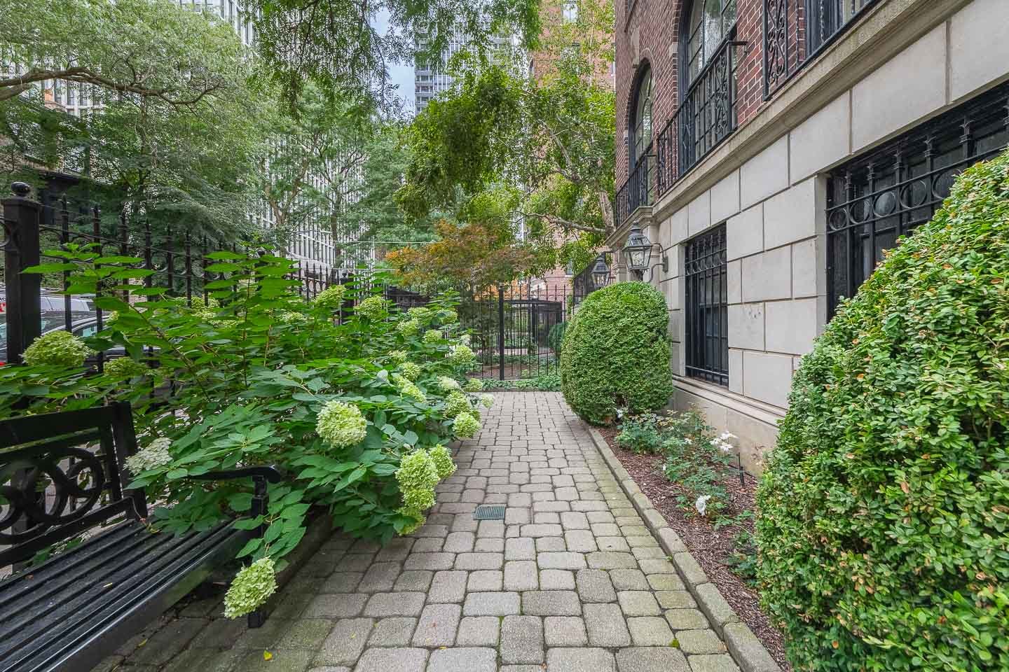 24 E Scott Street 2 Property Photo 36