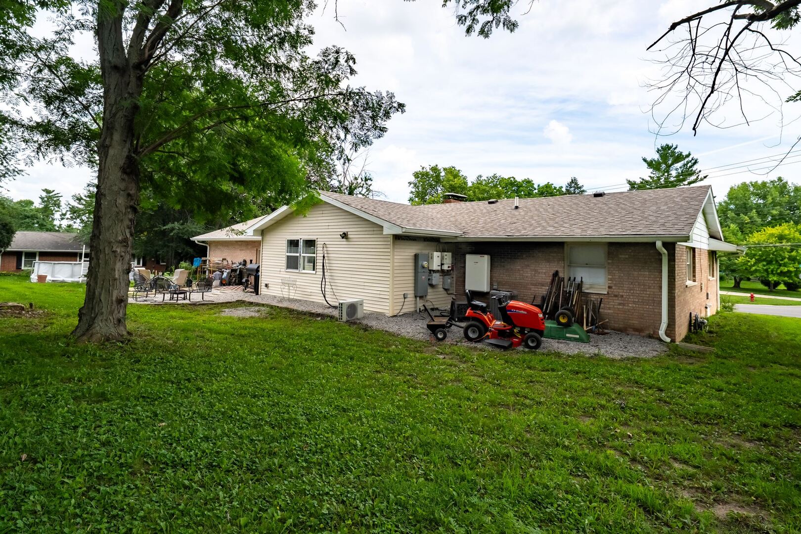 400 Jersey Avenue Property Photo 26