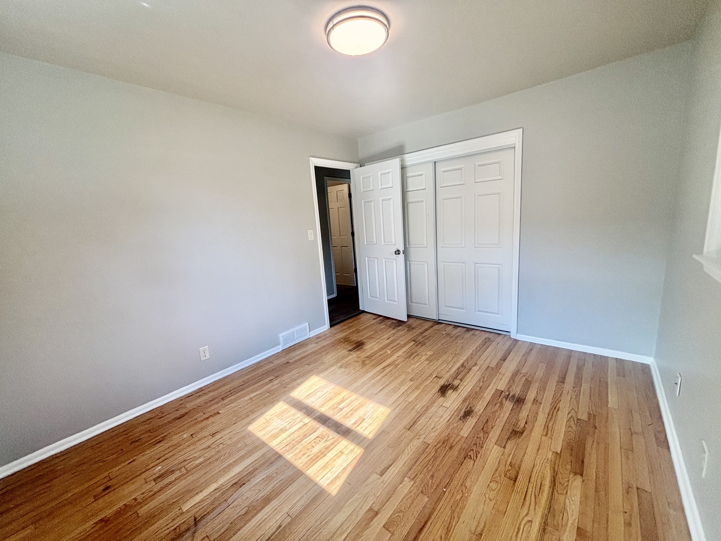 621 W 8th Street Property Photo 16