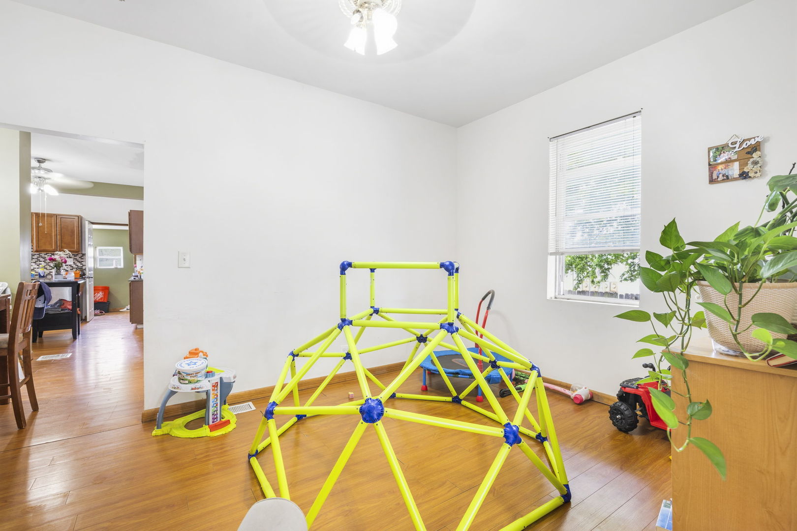 4635 Eberly Avenue Property Photo 15