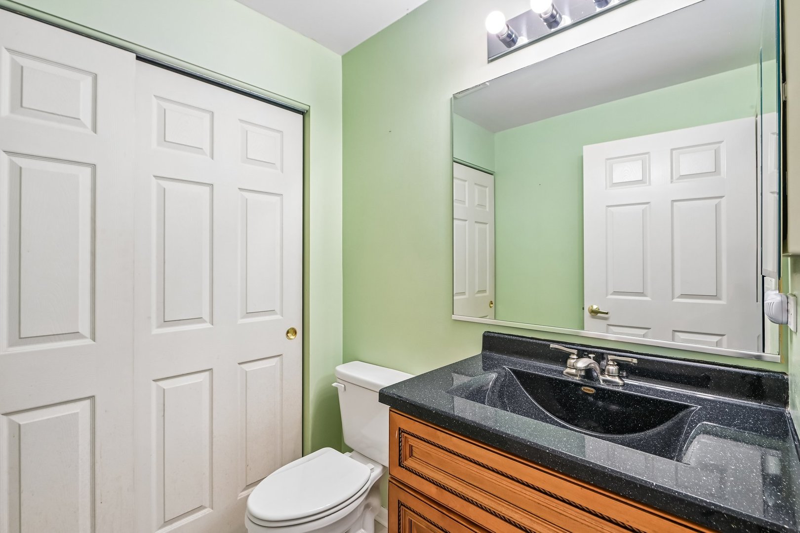 519 King Avenue Property Photo 11