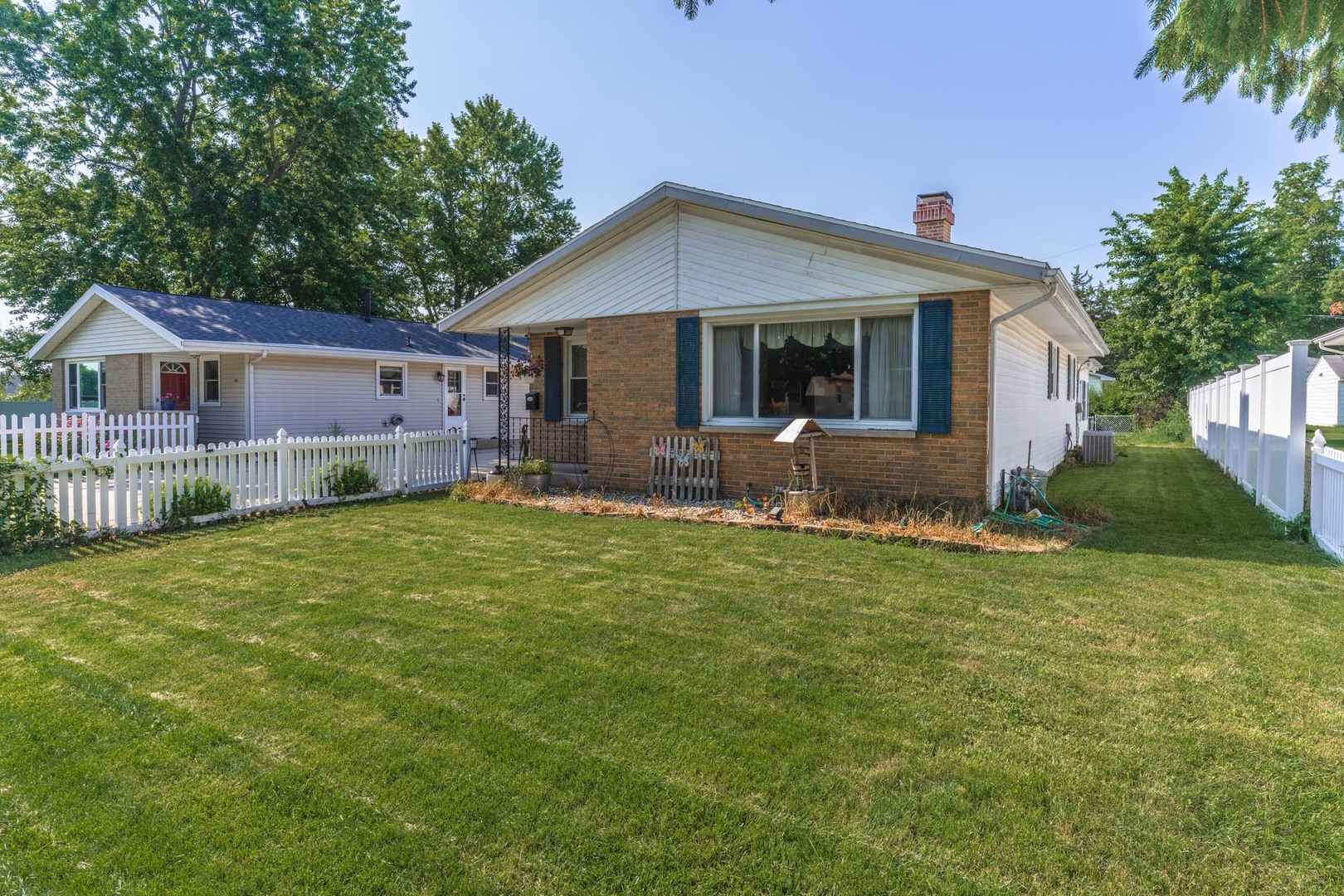 908 E Chestnut Street Property Photo 6