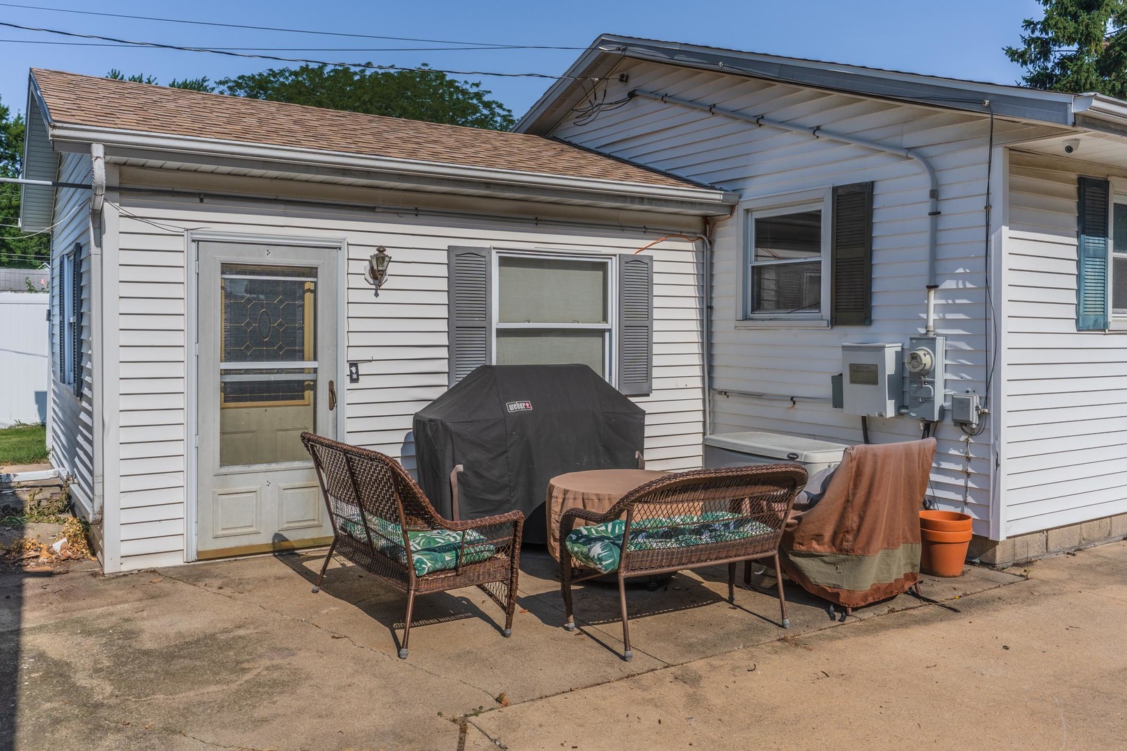 908 E Chestnut Street Property Photo 13