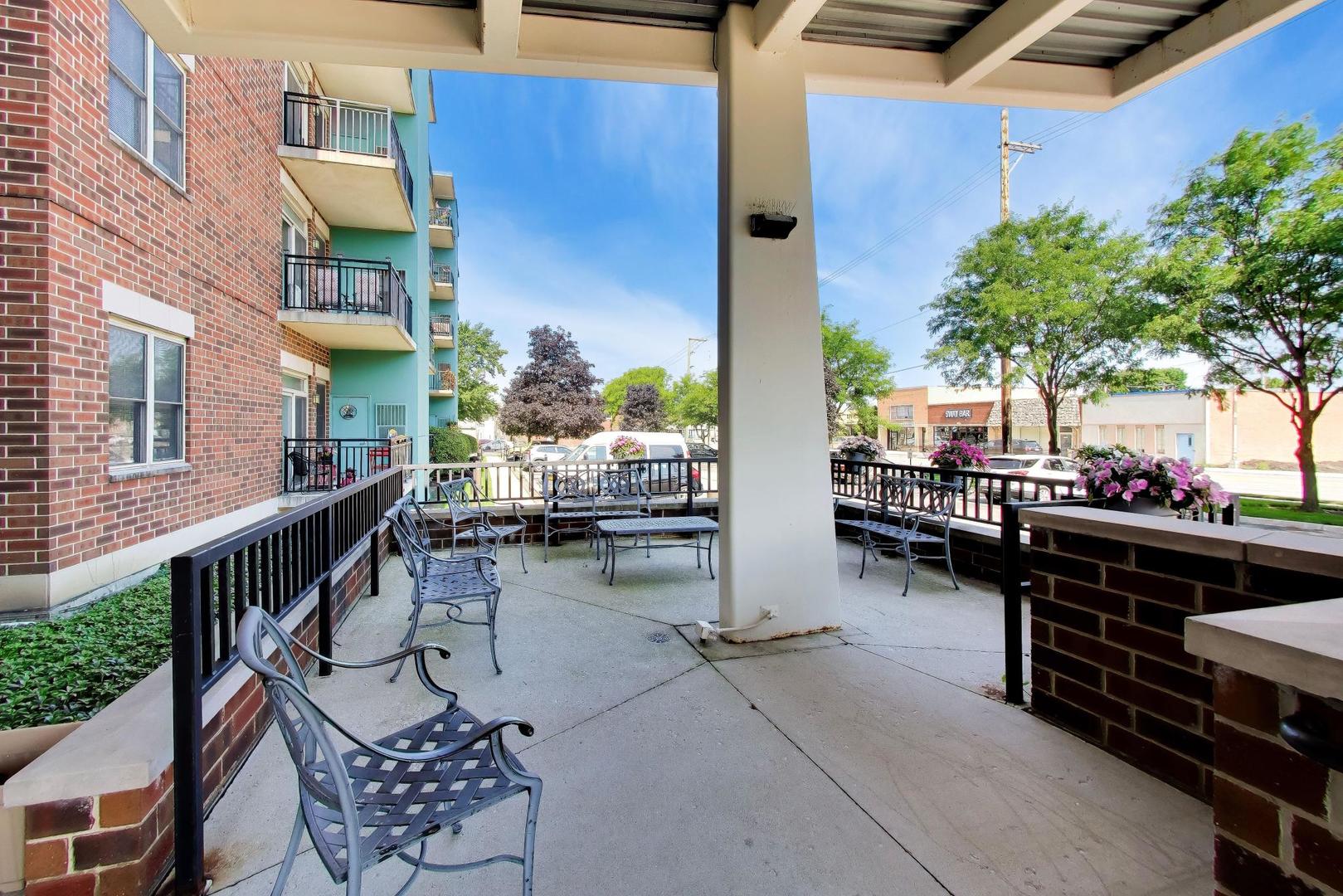 9355 Irving Park Road 307 Property Photo 2