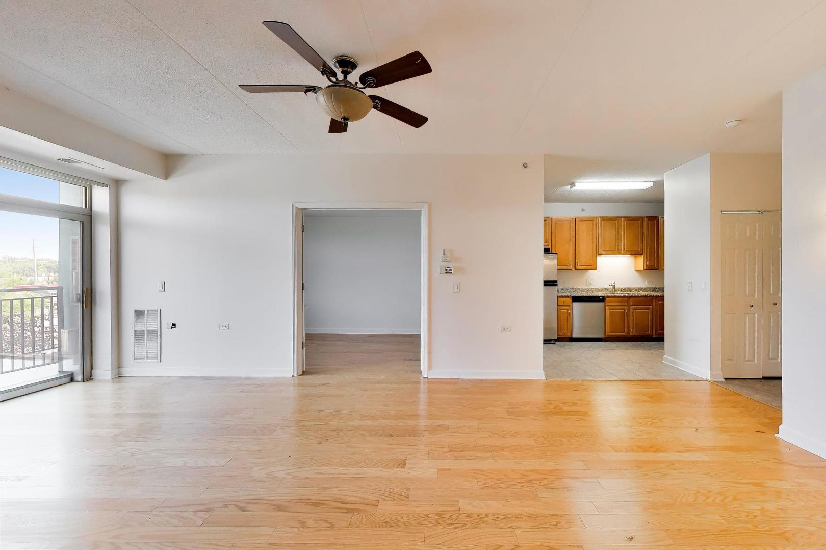 9355 Irving Park Road 307 Property Photo 7