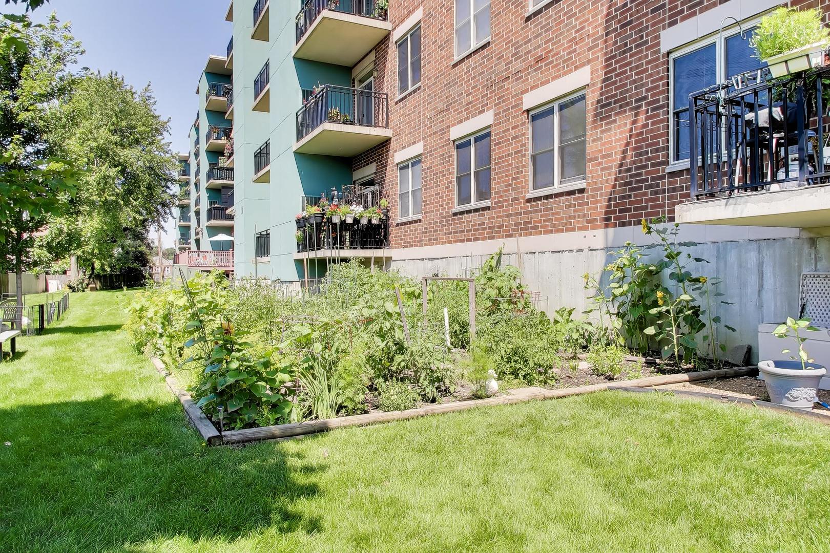 9355 Irving Park Road 307 Property Photo 38