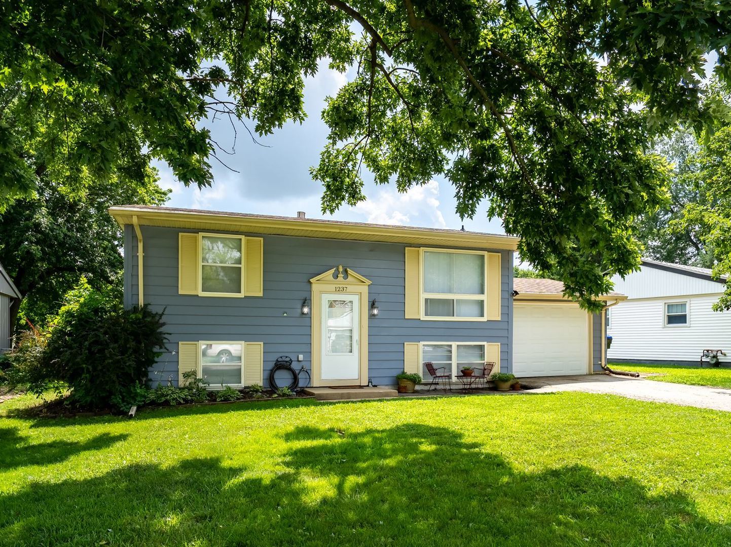1237 Mount Vernon Drive Property Photo 1