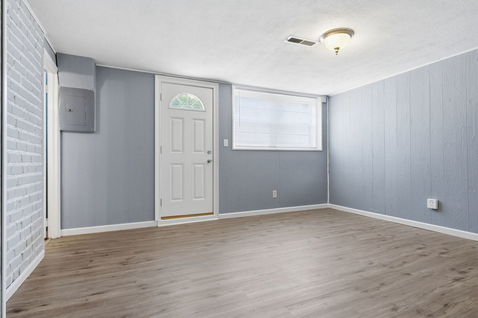 1237 Mount Vernon Drive Property Photo 13