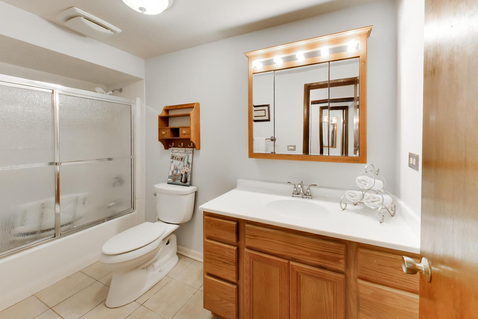 252 Millford Lane Property Photo 24