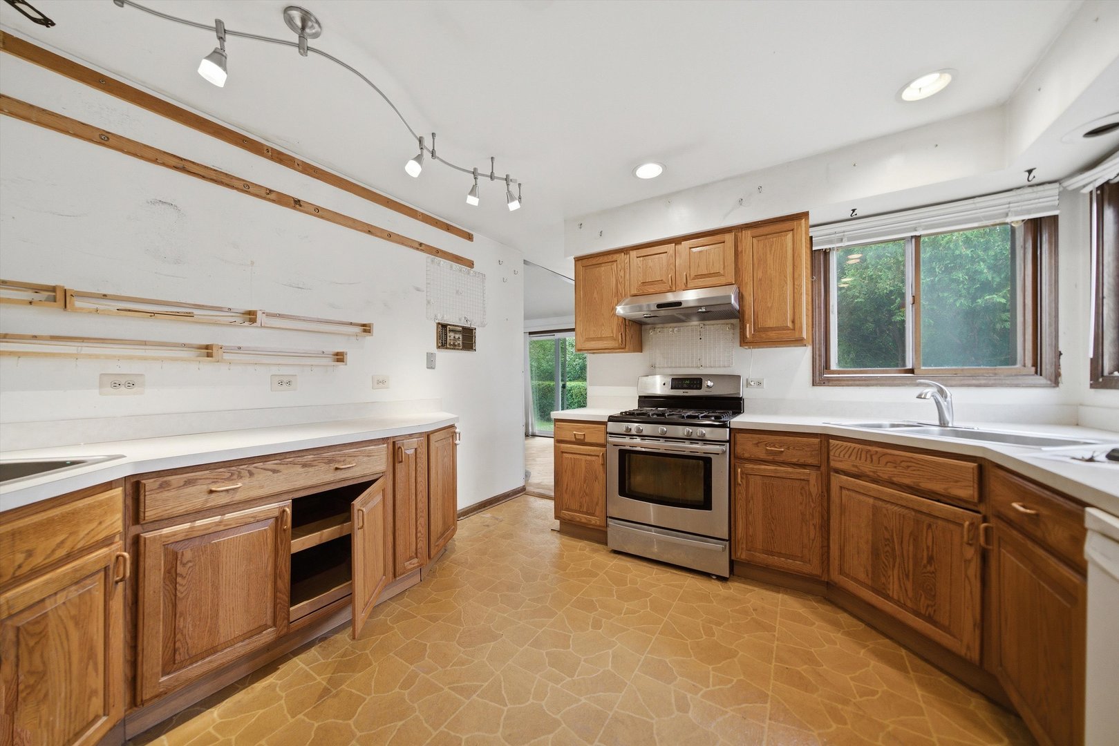 2924 Acorn Lane Property Photo 5