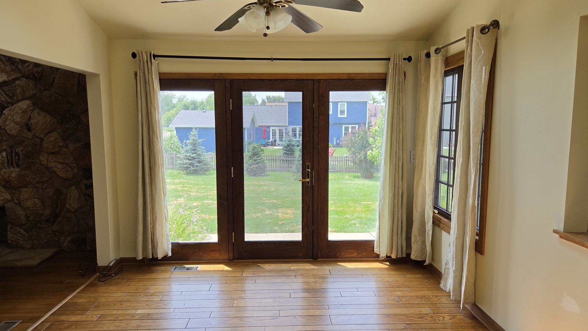 1858 Princeton Circle Property Photo 8
