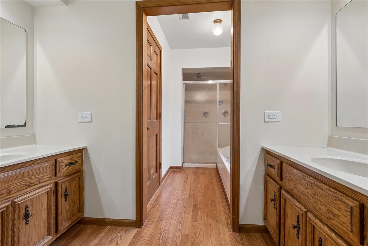 1858 Princeton Circle Property Photo 13