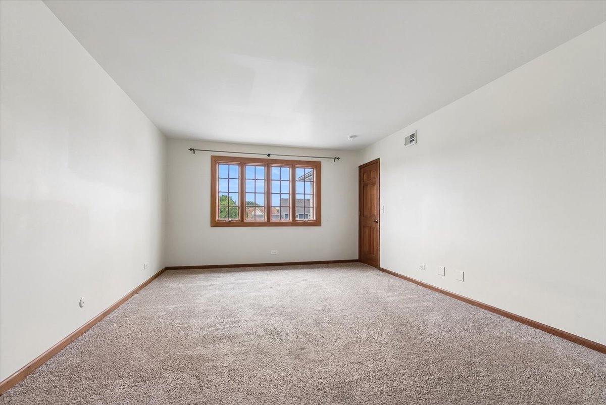 1858 Princeton Circle Property Photo 14