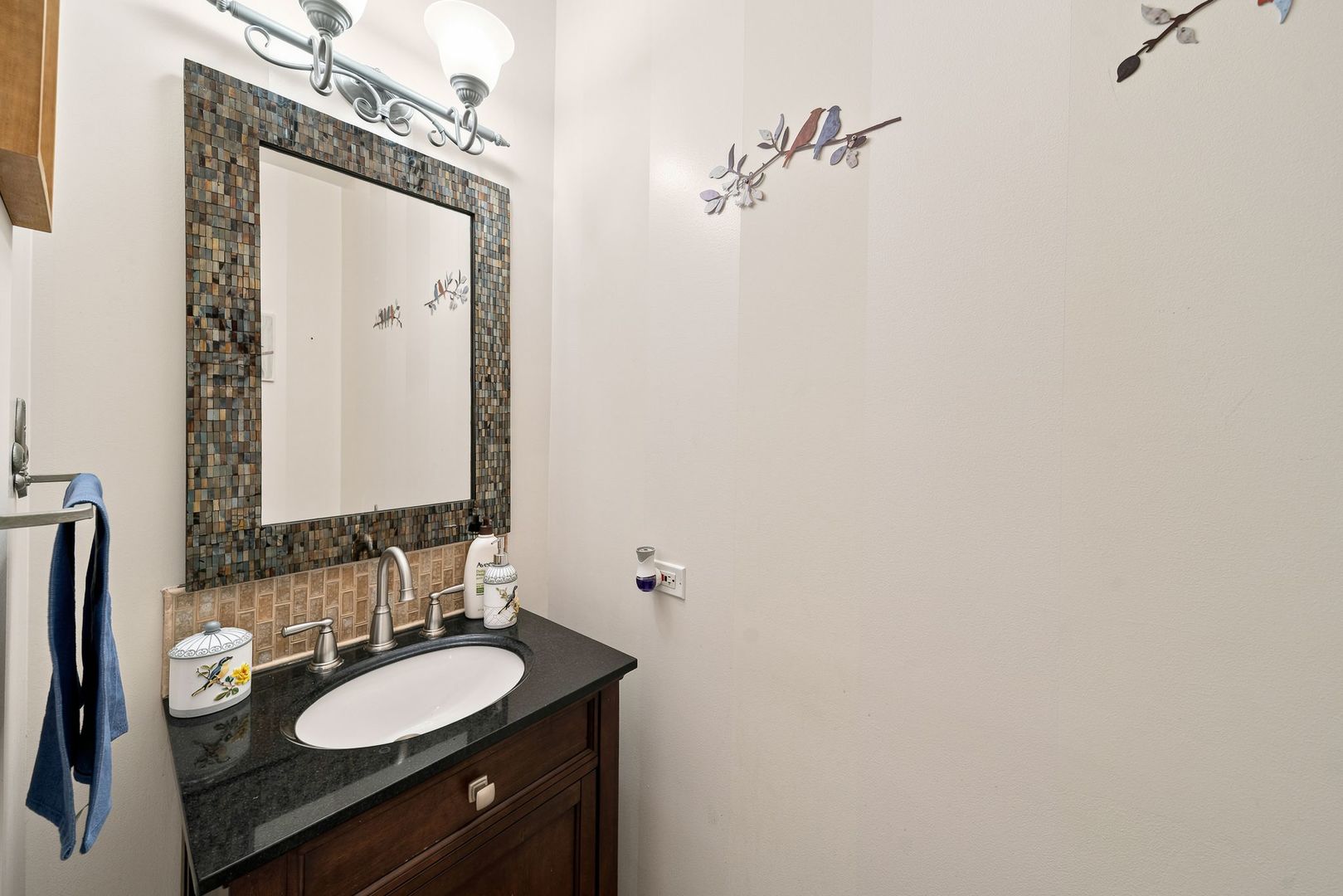 37061 N Bonnie Brae Road Property Photo 22