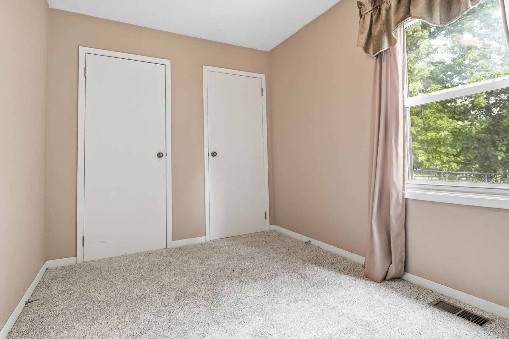 7 Cedar Court Property Photo 15