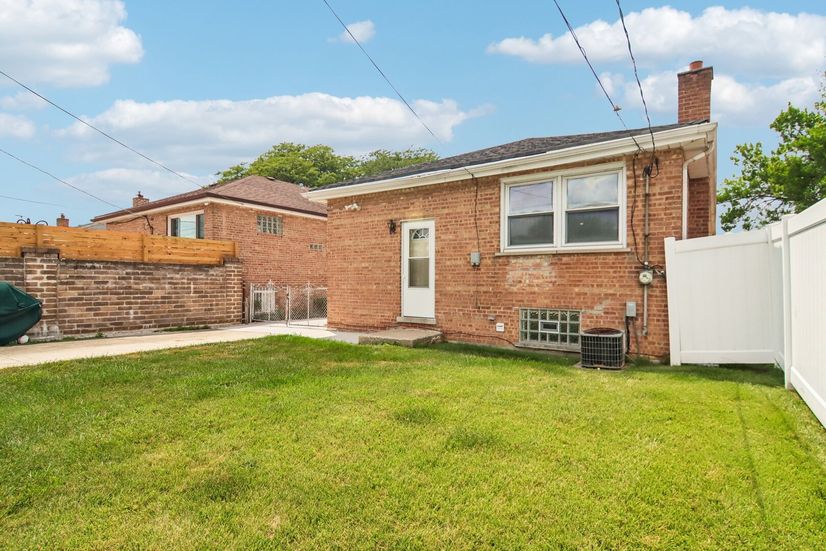 8525 S Keeler Avenue Property Photo 19