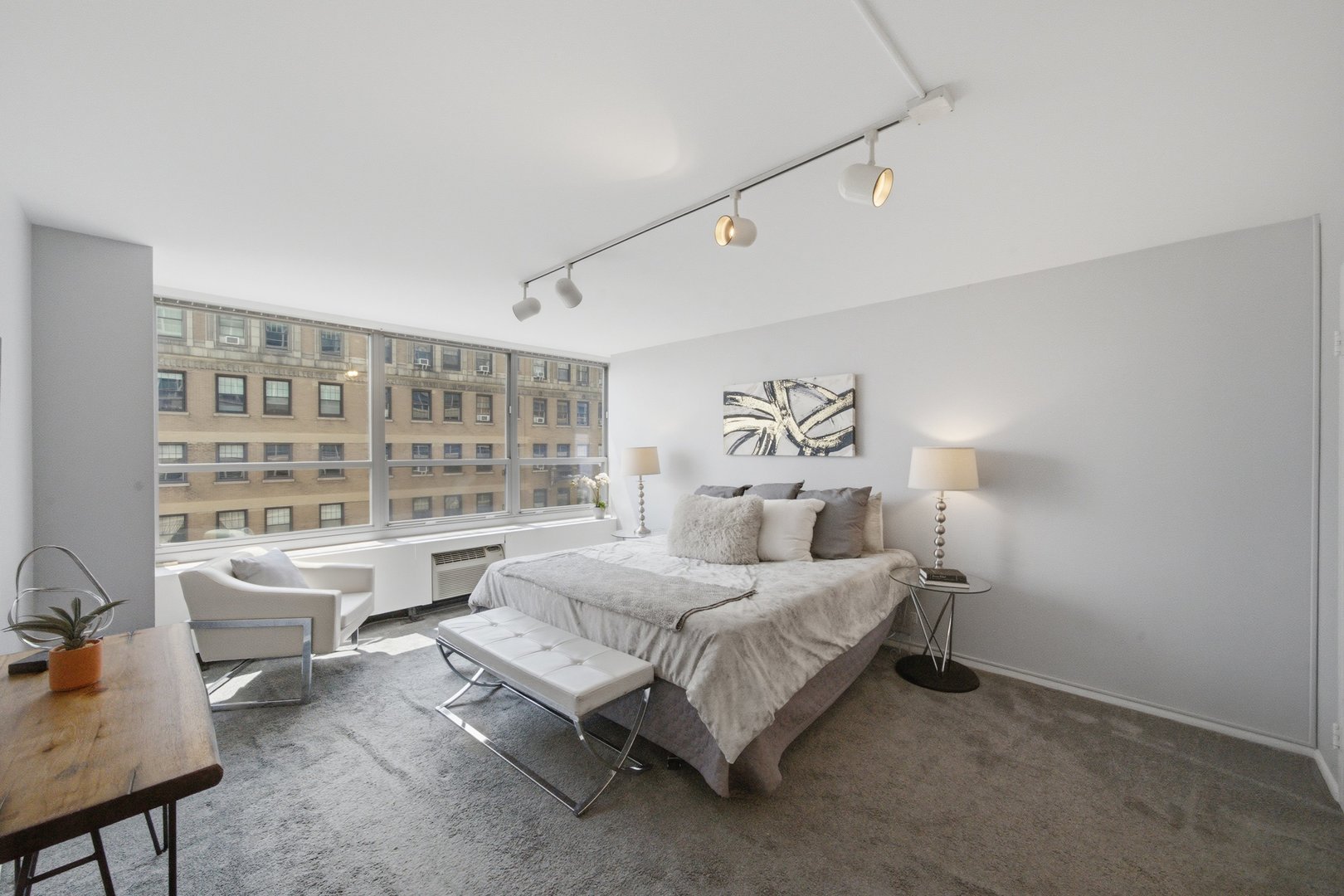 3550 N Lake Shore Drive 1102 Property Photo 15