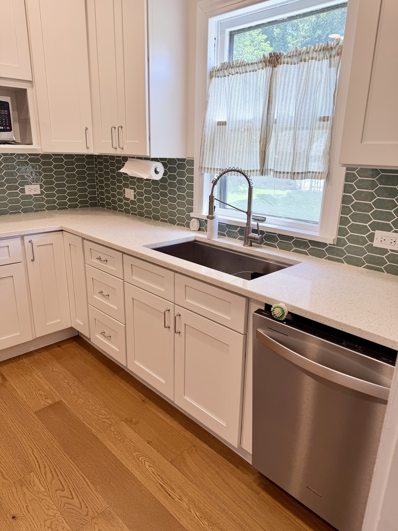 124 E Sunnyside Avenue Property Photo 8