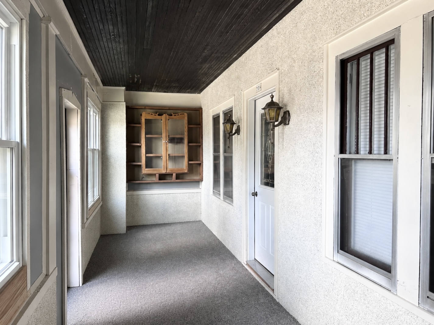 708 12th Street Property Photo 2