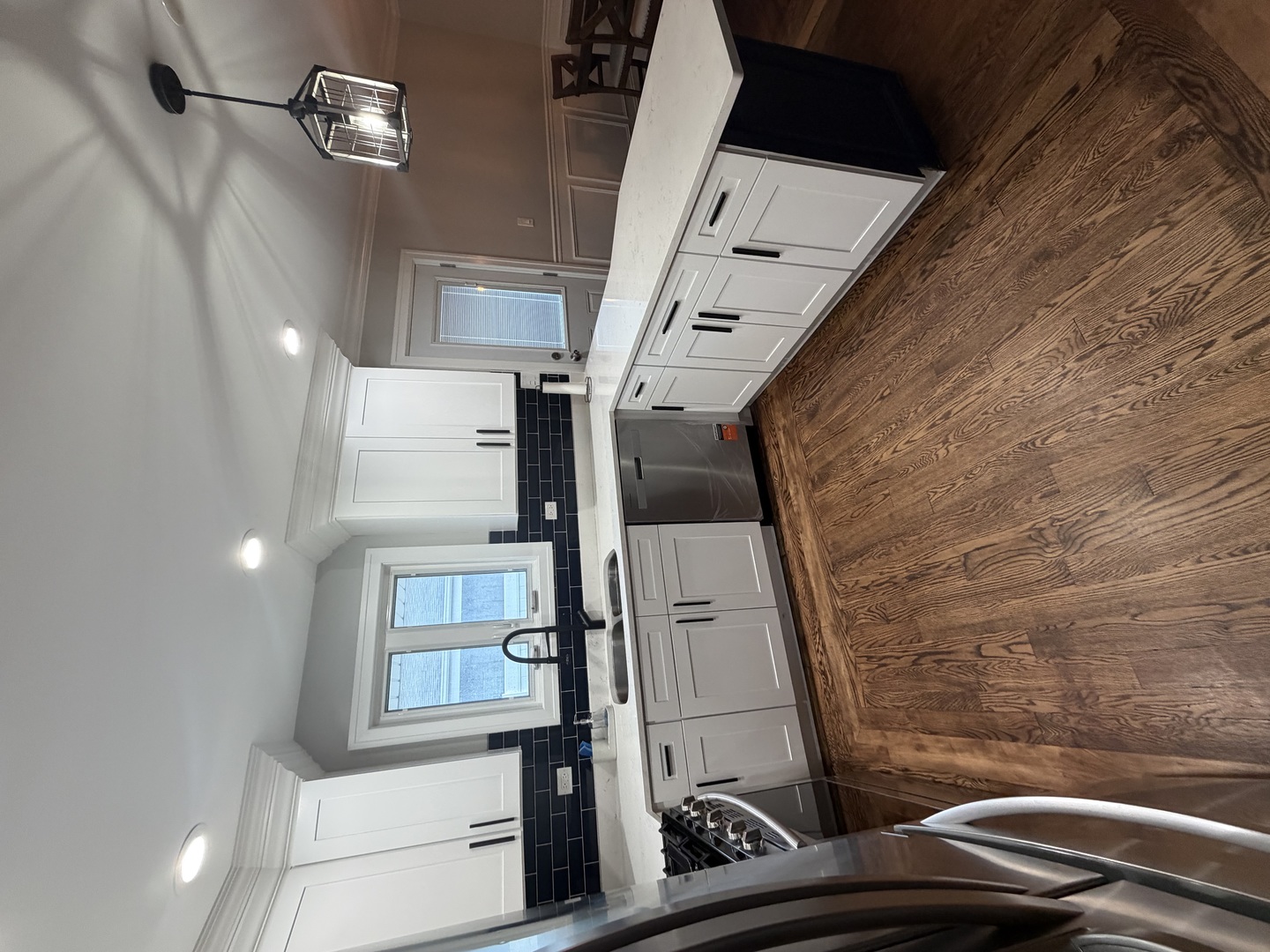 607 N Van Auken Street Property Photo 10