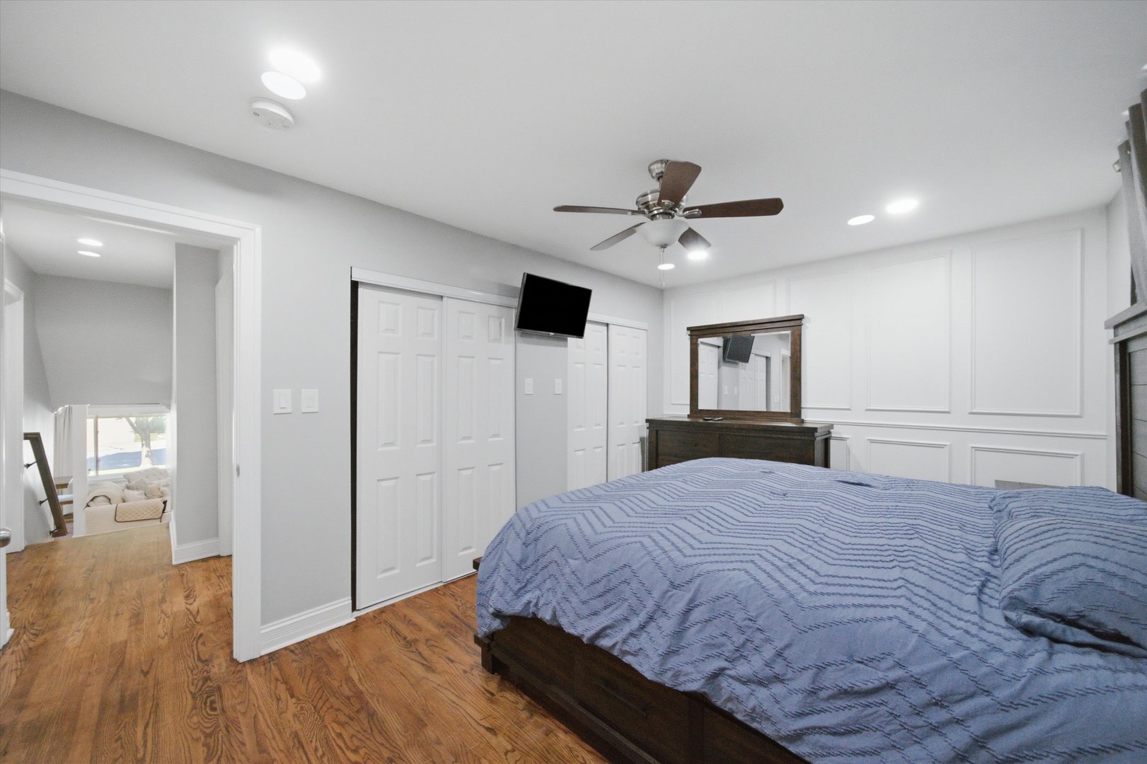 607 N Van Auken Street Property Photo 19
