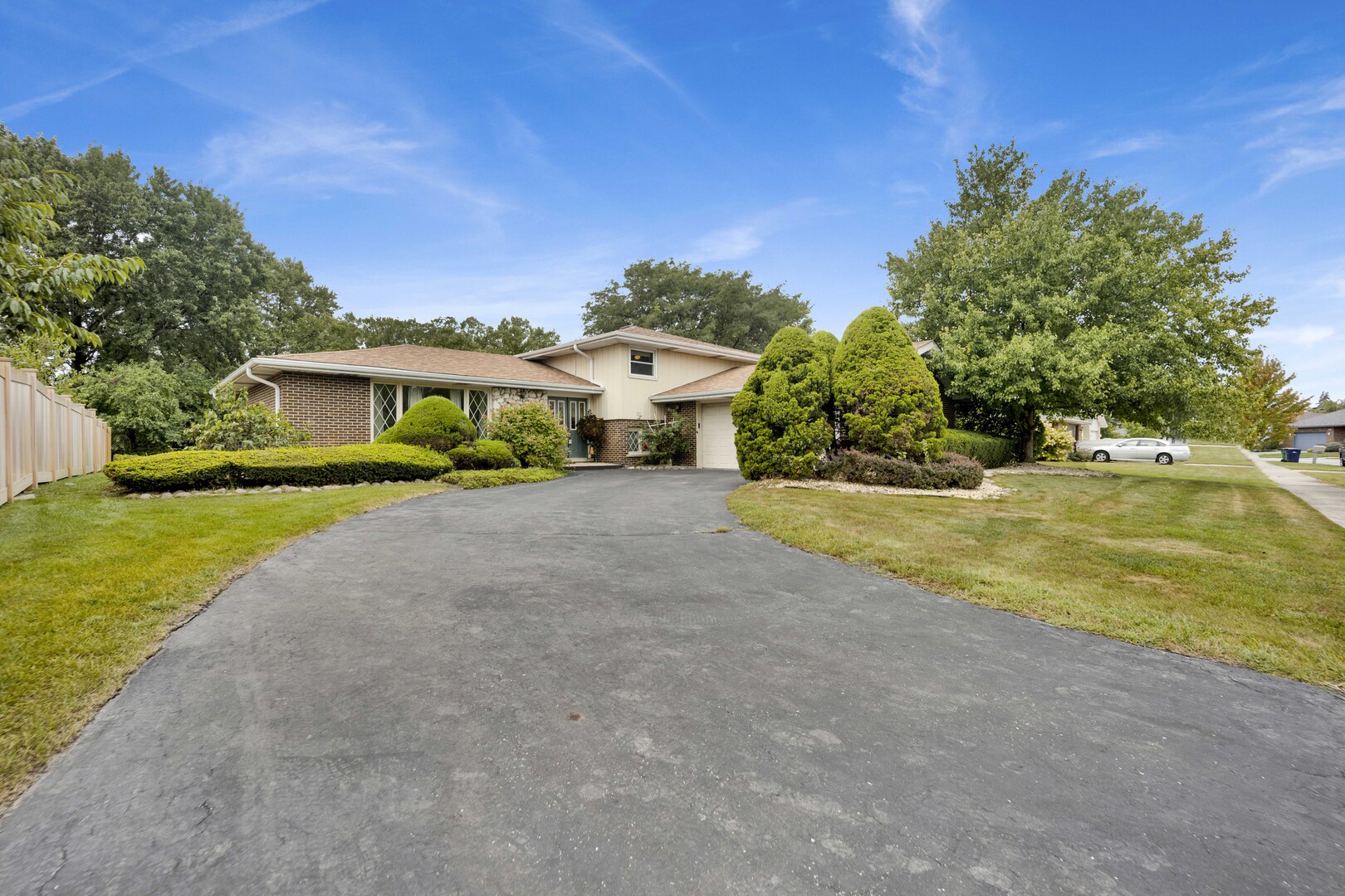 8823 Prestwick Lane Property Photo 1