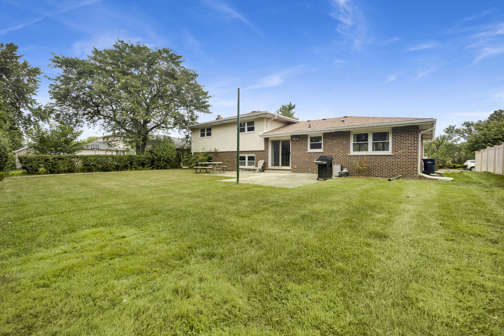 8823 Prestwick Lane Property Photo 32