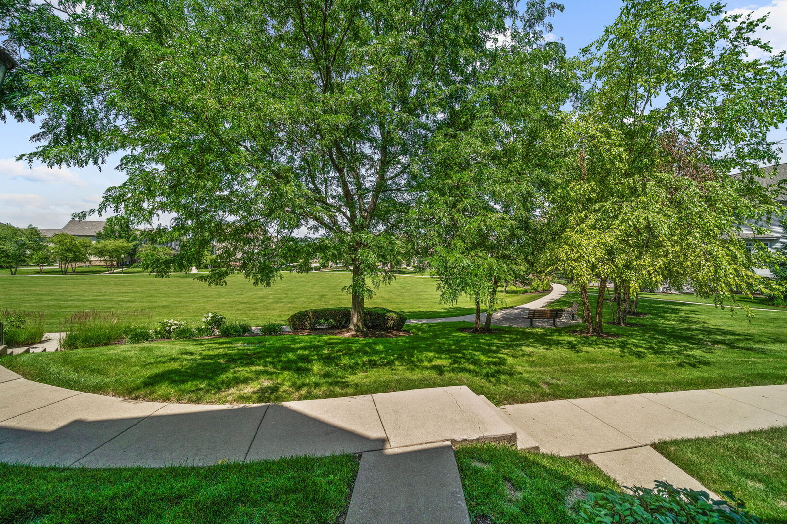 284 Edmundton Circle Property Photo 2