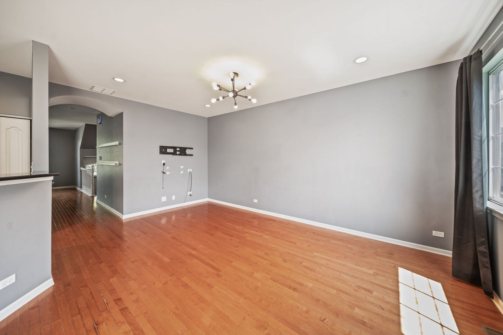 284 Edmundton Circle Property Photo 14