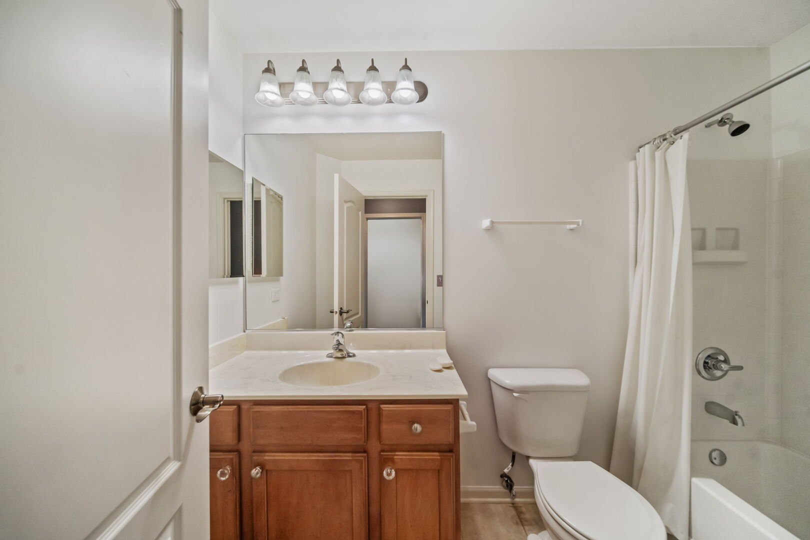 284 Edmundton Circle Property Photo 26