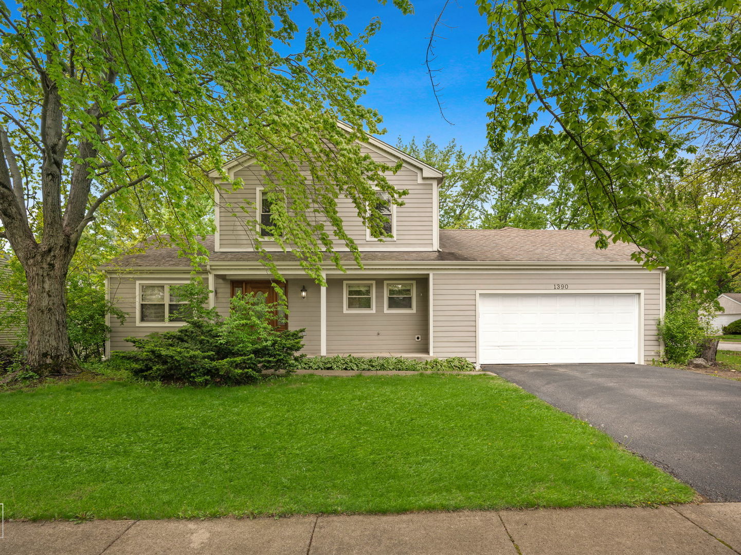 1390 River Oak Drive Property Photo 1