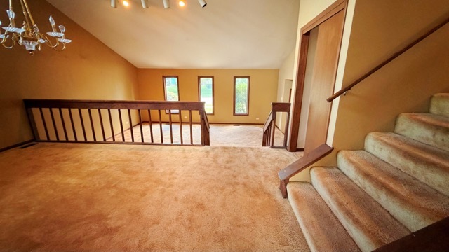 18348 Carriage Lane Property Photo 3