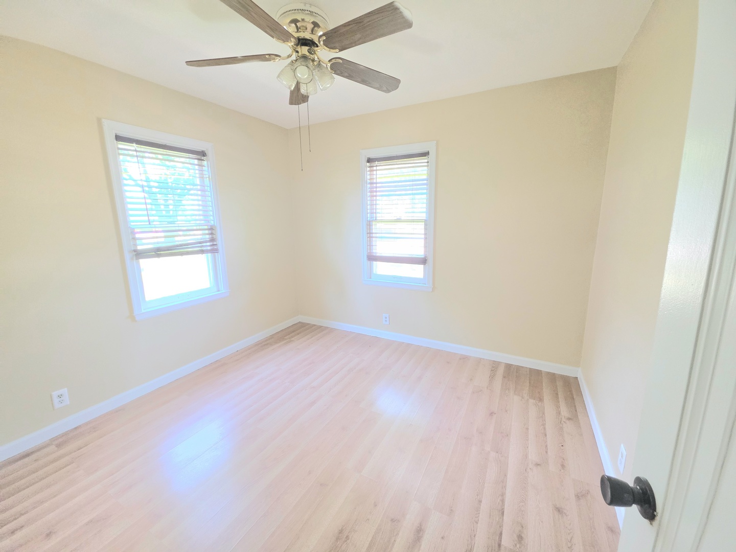 1312 Richmond Street Property Photo 10