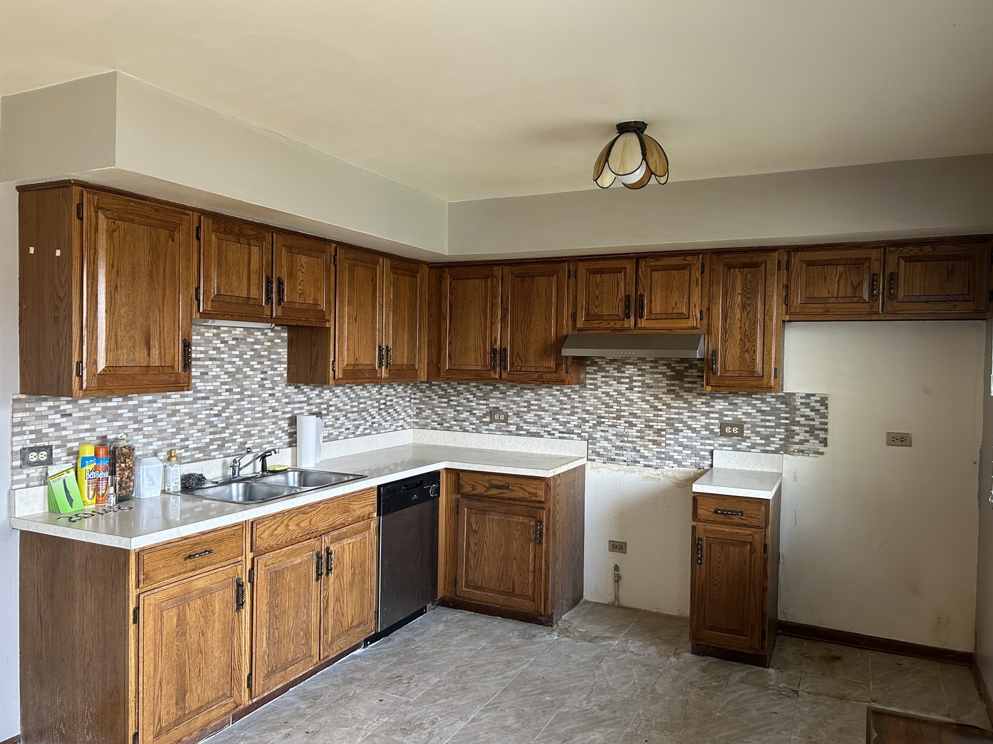 20148 Cypress Avenue Property Photo 6