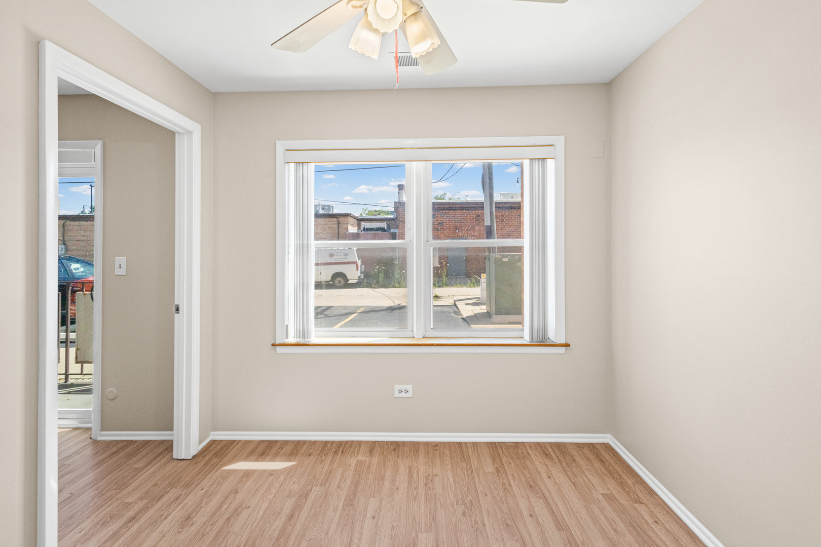 5005 Enfield Avenue 108 Property Photo 11