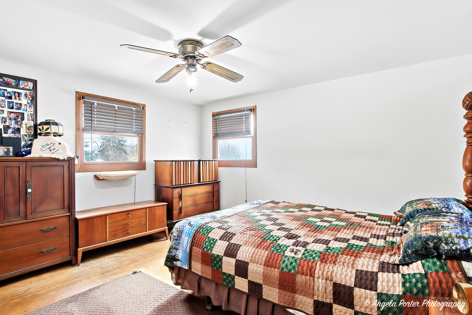 8 E Rollins Road Property Photo 12