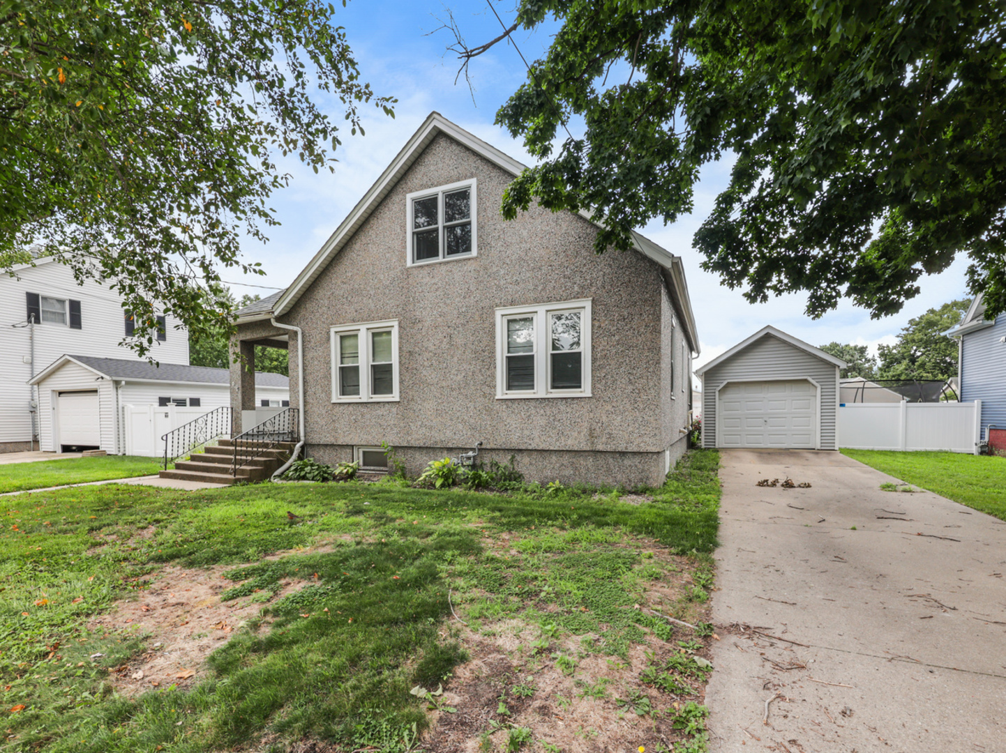 1614 7th Street Property Photo 2