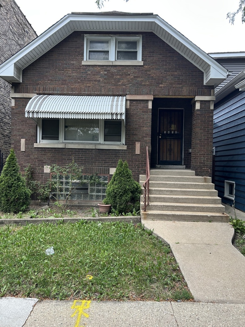1410 N Laramie Avenue Property Photo 1